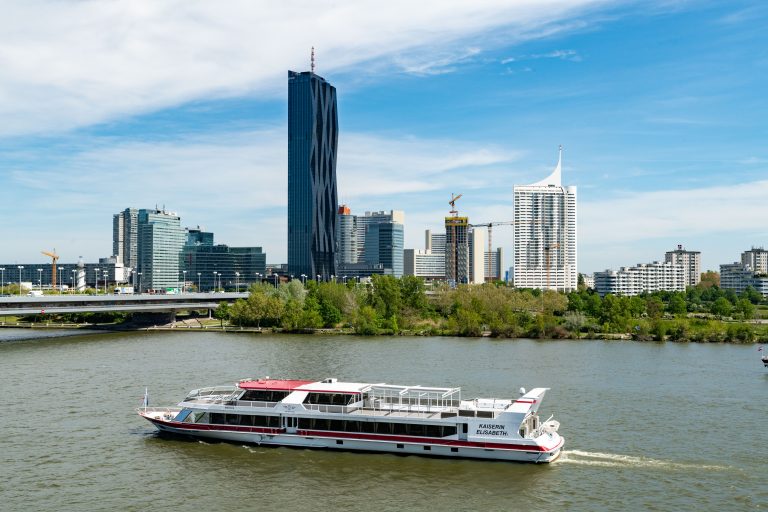 DDSG Blue Danube: Bratislava mit Adventzauber