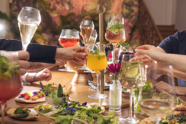 „All you need is Brot … and bubbles“