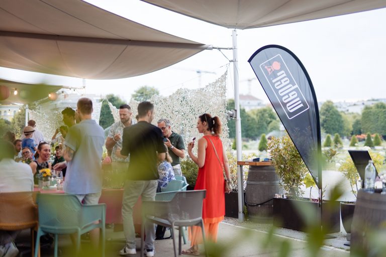 Weber heizt ein: Start der BBQ-Eventreihe mit Sperling im Augarten