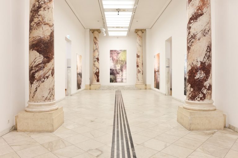 Dieter Nuhr eröffnet im Bank Austria Kunstforum Wien