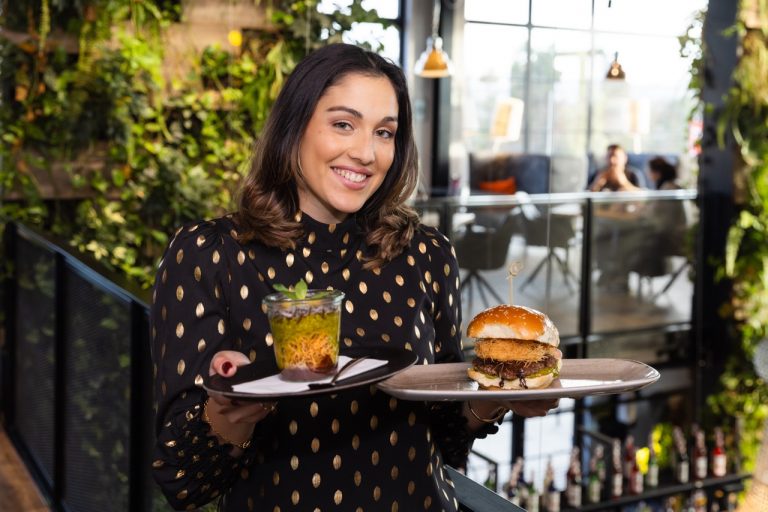 Eerster „Dubai Schokoladen Burger“ der Welt bei Le Burger