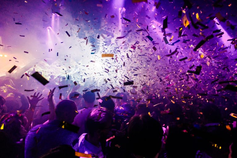 12 Jahre Büroschluss – Das angesagteste After-Work-Event feiert Jubiläum am 30. Jänner 2025