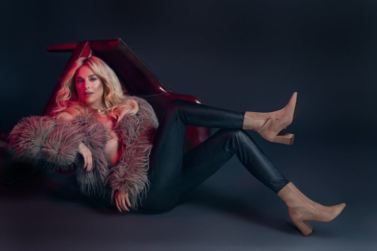 Von Loafern bis Overknees: Die neue Kollektion von HUMANIC und Silvia Schneider