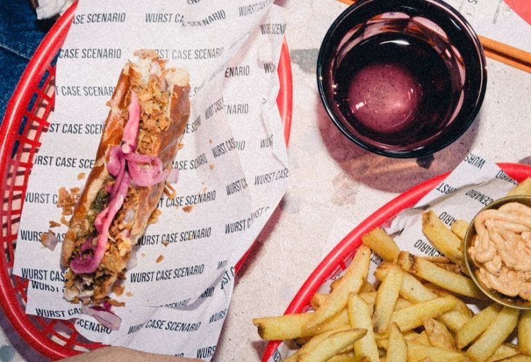 Hot Dogs, Hot Beats, Hot Rooftop – der perfekte Donnerstag in Wien
