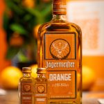03_Jaegermeister Orange in 0,7 Liter und als Mini Meister_c_GOLTAgency