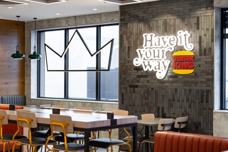 Oatly trifft Alpenmilch: BURGER KING® hört auf seine Gäste