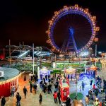 Groß (Stimmungsfoto Wintermarkt XXVI(c) Julius Silver wintermarkt.at)