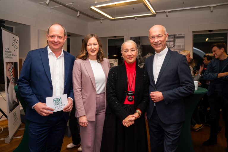 Stille Nacht in der Auerspergstraße – Gmundner Keramik lädt zum Dialog