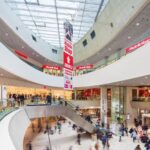 Groß (WIEN MITTE The Mall_copyright CCReal (6))