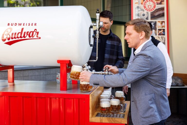 Schweizerhaus & Budvar: 100 Jahre beste Partnerschaft