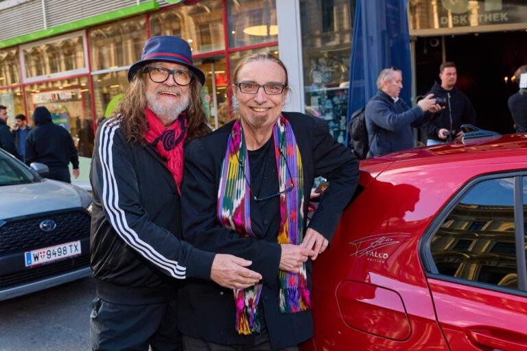 „Helden von Heute“ im Club: Eine Nacht für Falco und den Golf