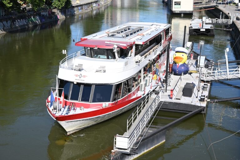 DDSG Blue Danube startet mit „Prosecco Cruise“ prickelnd in den Sommer