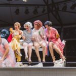 Groß (Szene 23_(c) Sommernachtskomoedie Rosenburg:Jenni Koller)