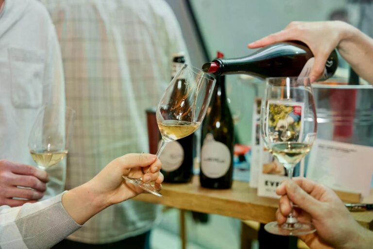 WEIN & CO schenkt den Herbst ein